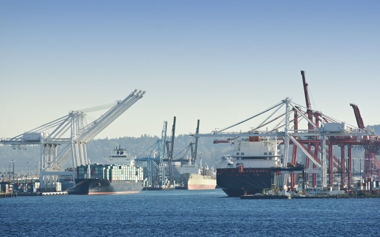 Montreal_Port_Ships_Docked_1280_800_84_s_c1