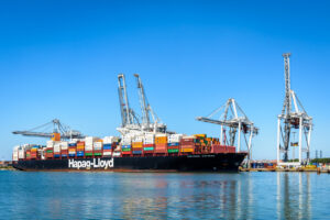 Hapag-Lloyd inks new 7,000 TEU ships charter agreement