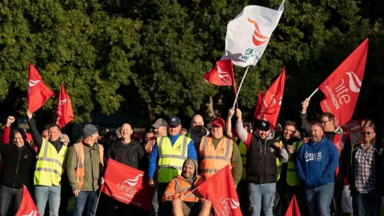 Port of Felixstowe reaches agreement to end strikes