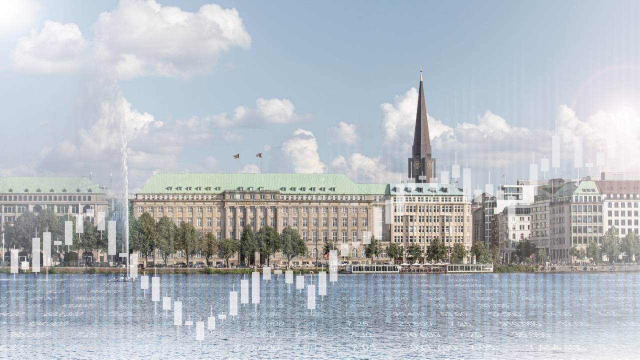 Hapag-Lloyd generates strong H1 results