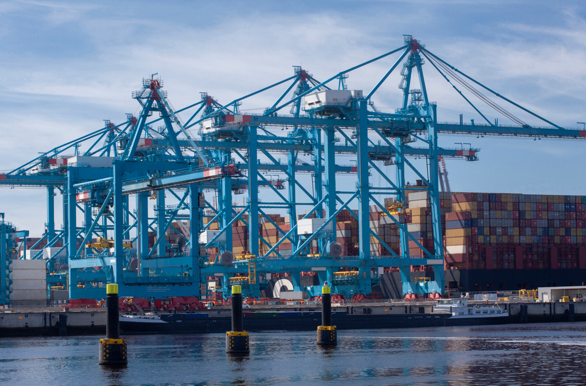 Port of Rotterdam records 10 per cent CO2 emissions reduction in 2023