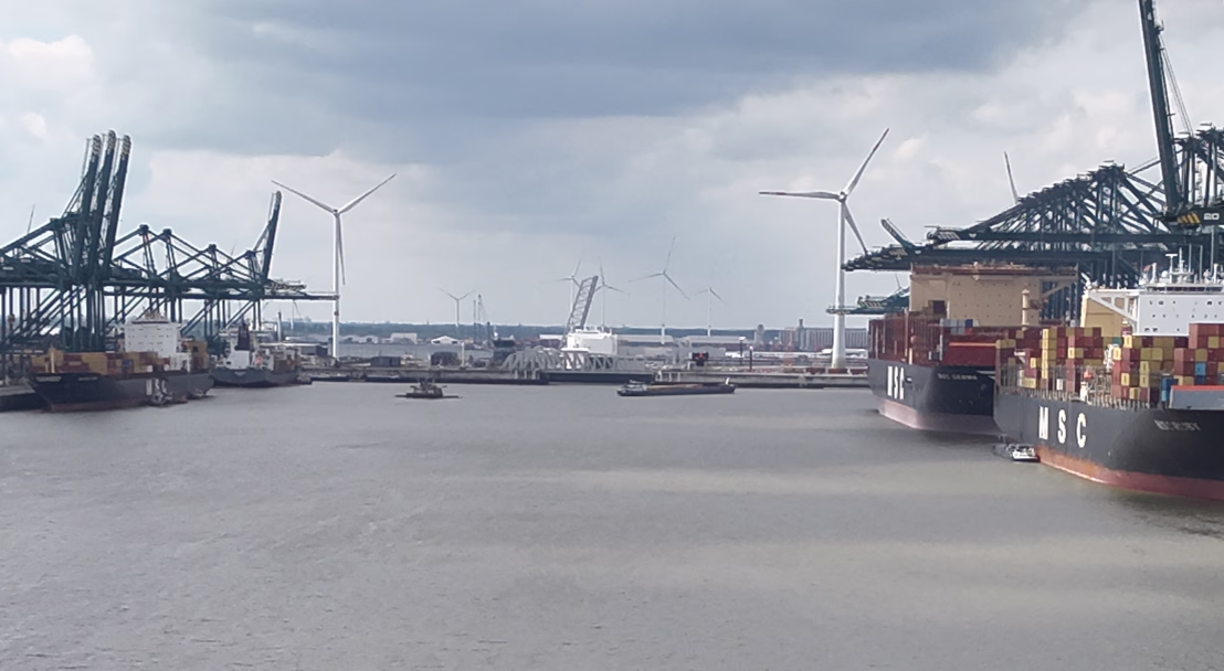 Oil spill at Antwerp-Bruges completely cleaned up