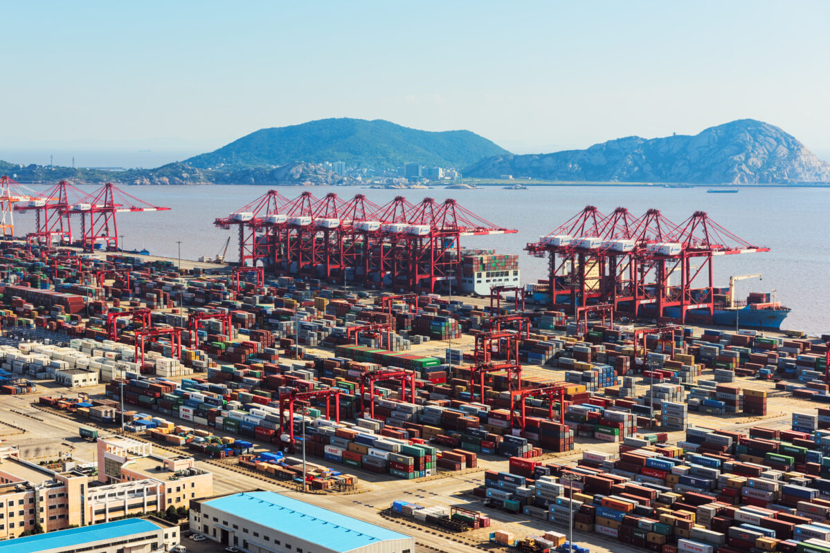 Asian ports reign as top performers