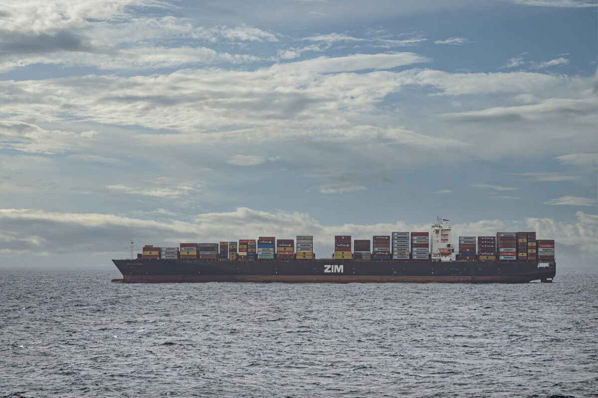 ZIM's Q4 2024 revenue rises to $563 Million