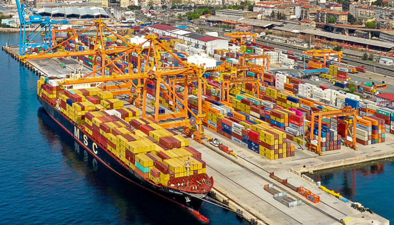 MSC’s new HADRIA service makes inaugural call at AGCT