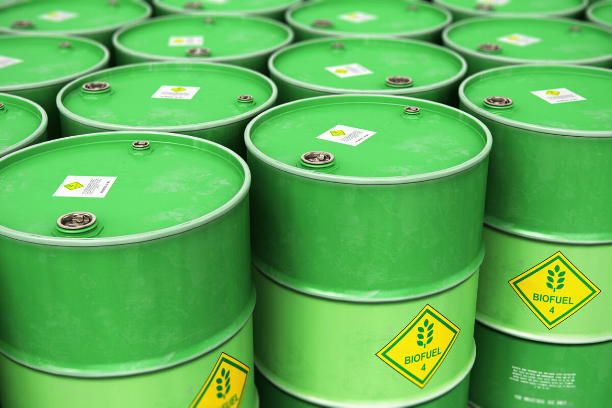 Singapore receives 14 proposals to boost LNG supply
