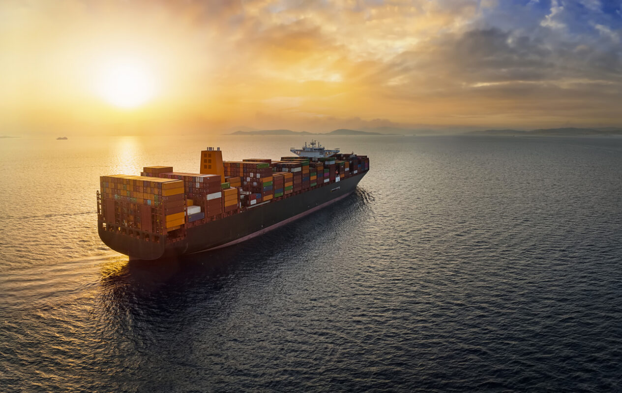 Top container carriers show widening reliability gap