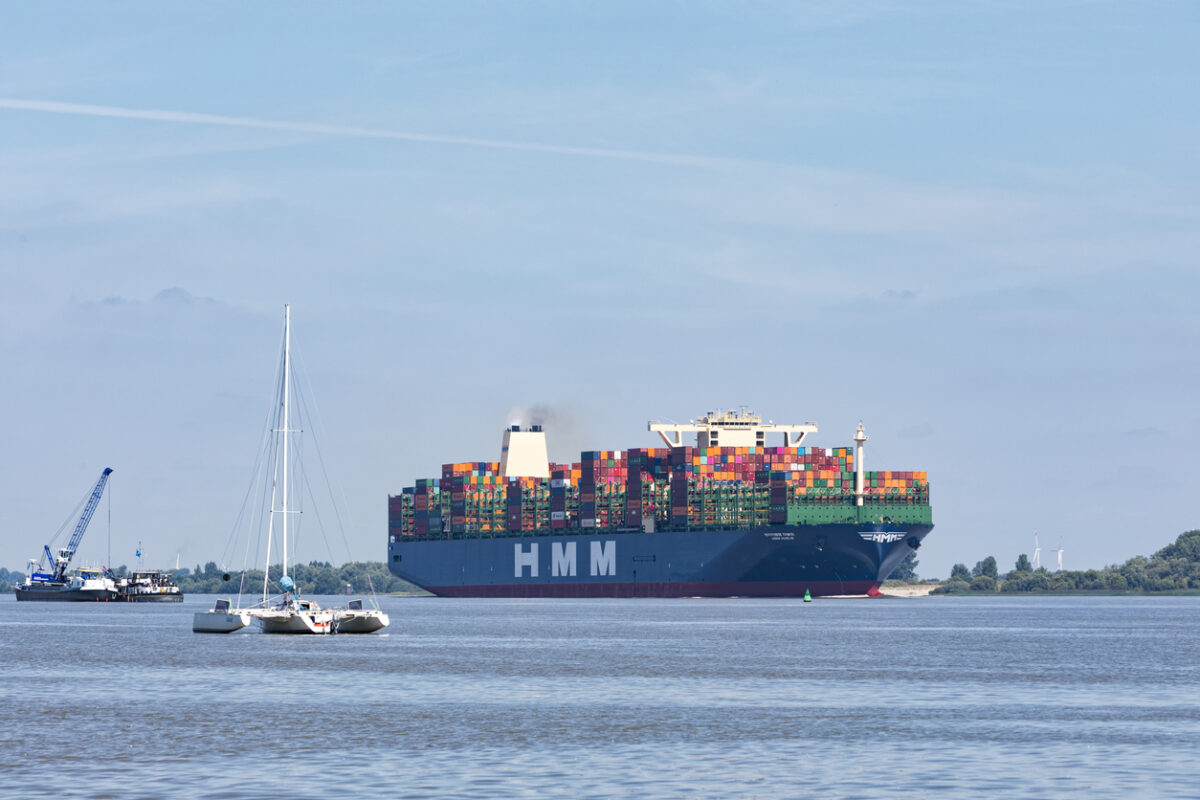 HMM strengthens operations amid global shipping volatility