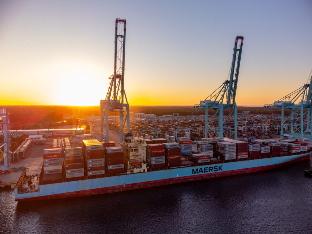 Maersk flags Rotterdam congestion and Easter delays