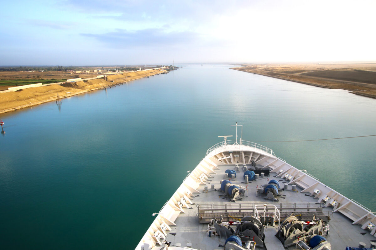 Suez Canal cancels rebate for large boxships