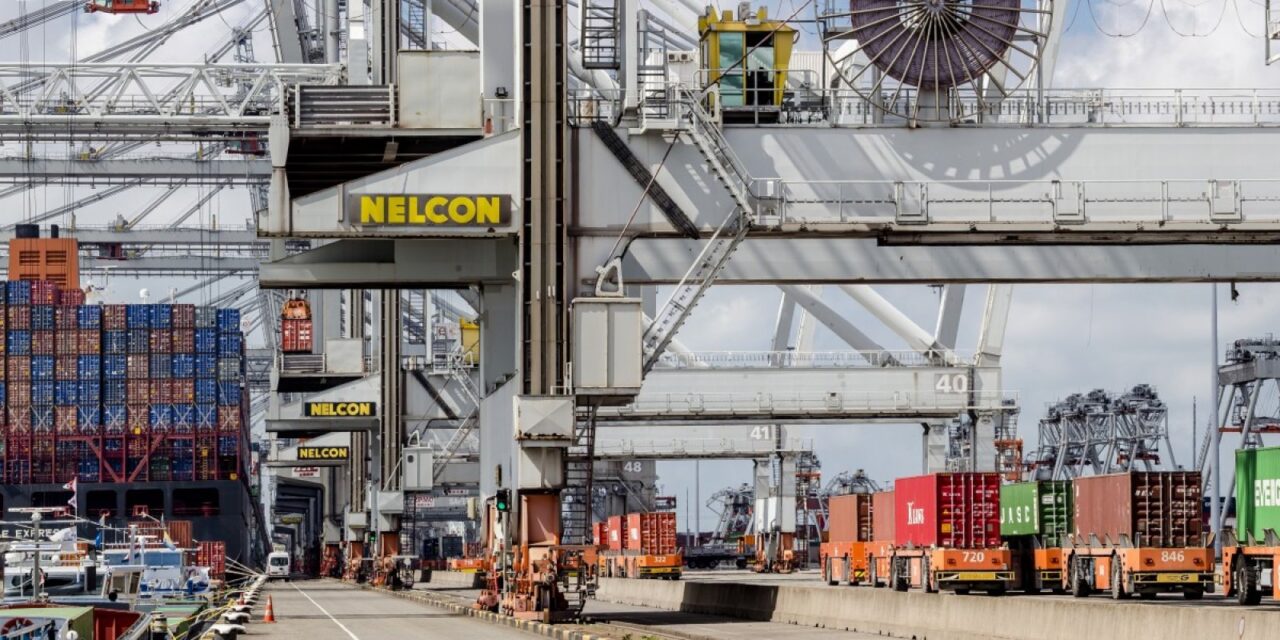 ECT adds three quay cranes at Delta terminal