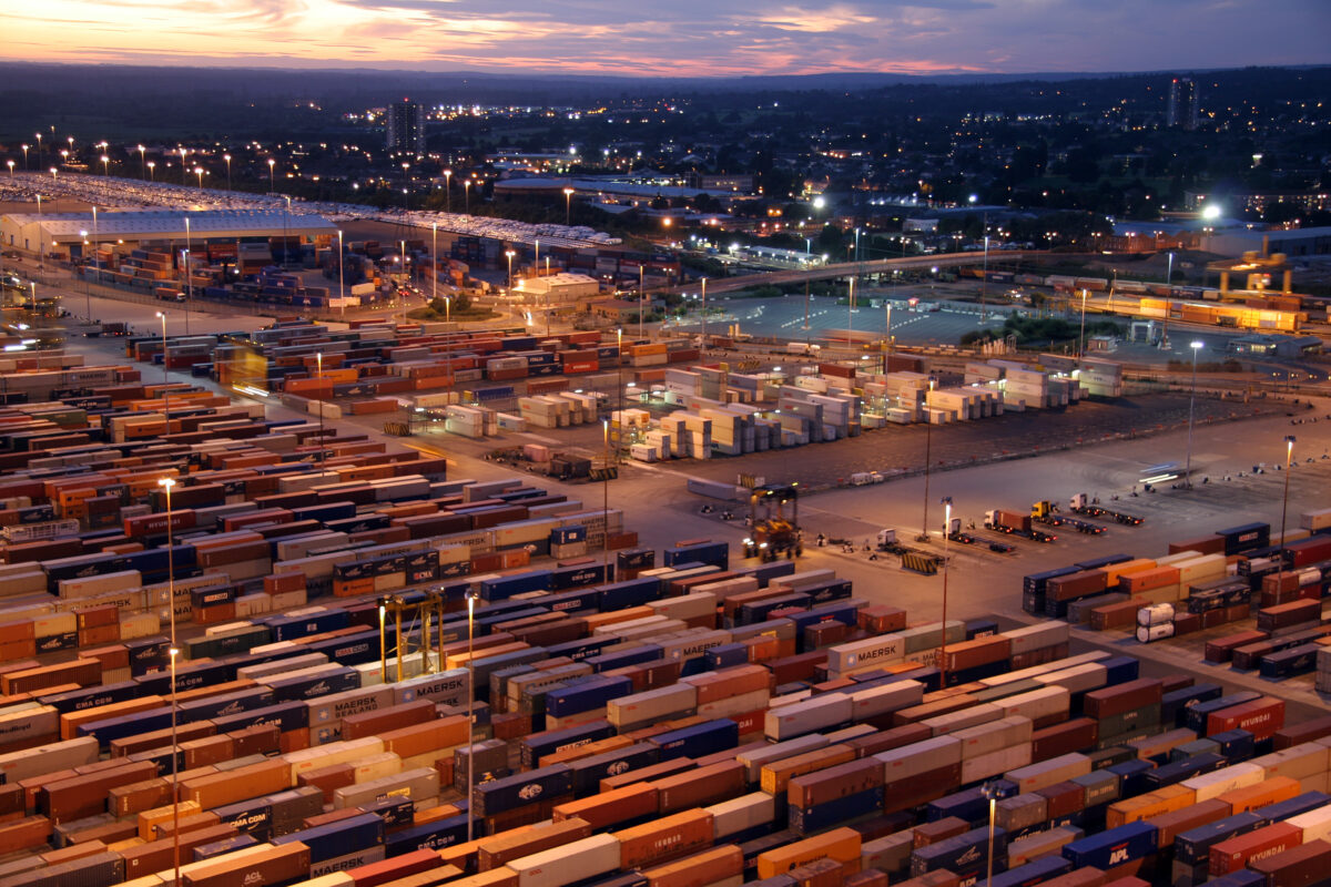 DP World rolls out carbon inset scheme at Southampton - Port Technology ...
