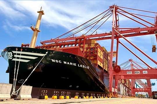 Hambantota Port hits 13,260 TEUs in single-vessel record