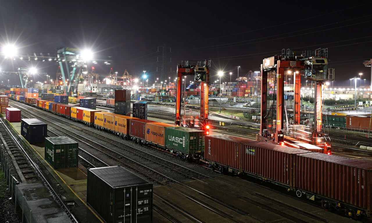 DP World surpasses 160,000 tonnes of supply chain CO2e savings
