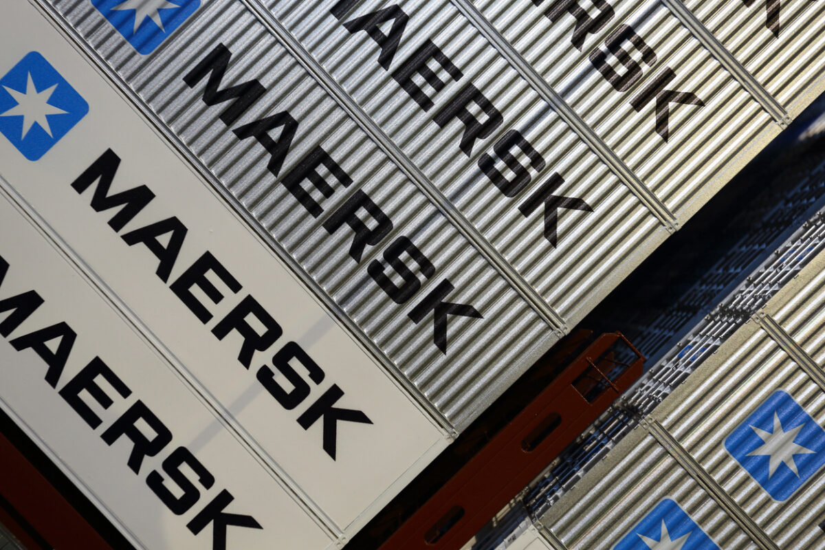 Maersk upgrades reefer fleet with IoT devices