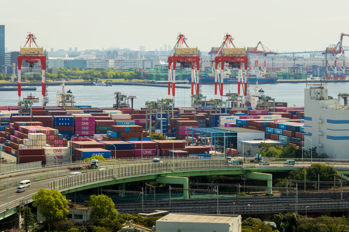 Port of Tokyo targets off-peak container flows