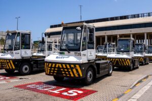 DP World deploys 35 electric tractors at Jeddah Port