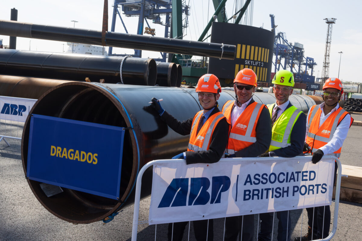 ABP, Stena mark steel signing at £200m Immingham RoRo terminal