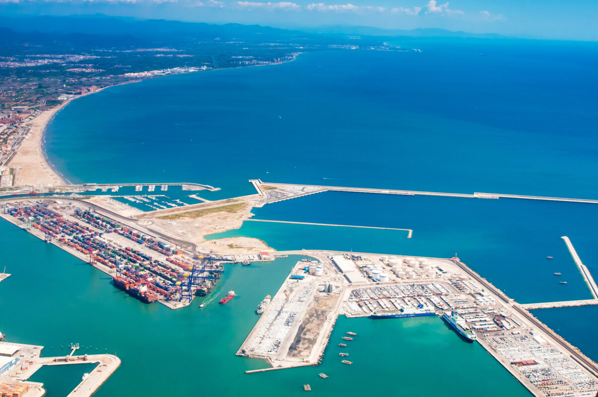 Valenciaport repurposes dredged material for coastal repair