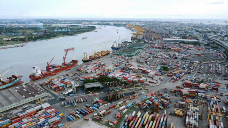 Chattogram suspends fourfold container storage charge