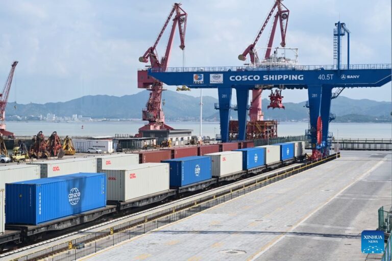 COSCO opens automated rail link at Xiamen