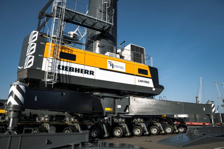 Liebherr crane supports Patimban terminal launch