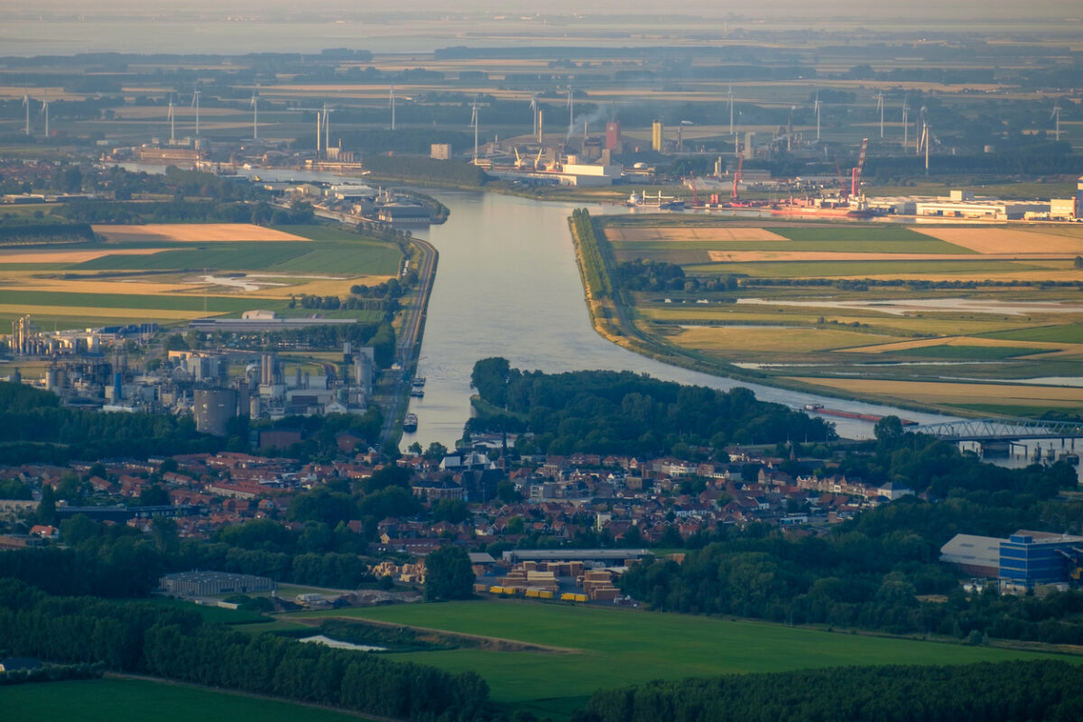 North Sea Port tightens canal access amid drought