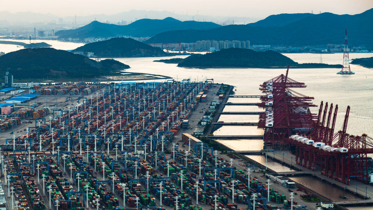 Ningbo-Zhoushan takes second spot in global container rankings